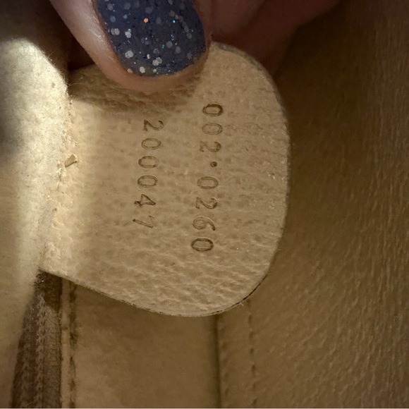 Gucci Ivory Leather Diana Satchel W/ Bamboo Handles W COA (see Photos) - Picture 10 of 14